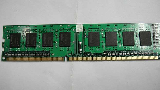 内存条（4G DDR3 1333）
